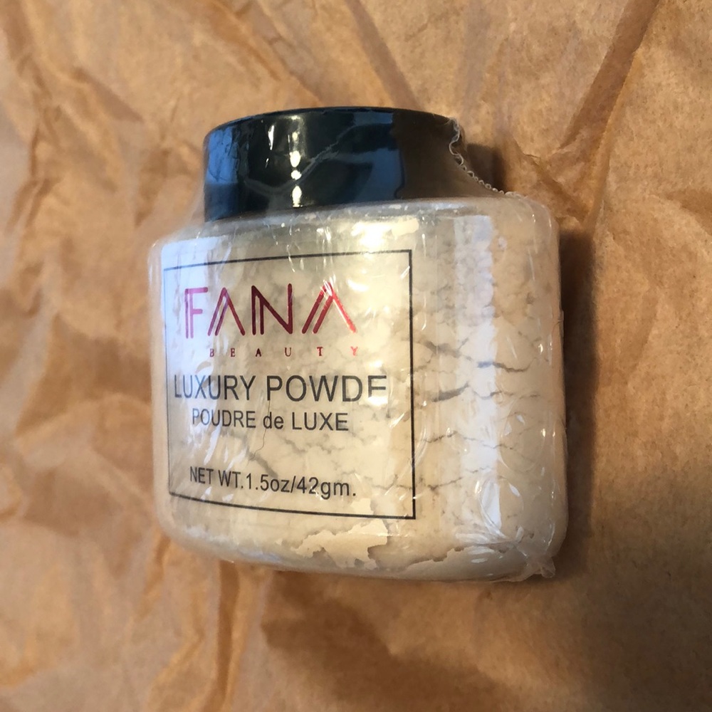 ❤️ New Make Up Powder ❤️ - Picture 4 of 7